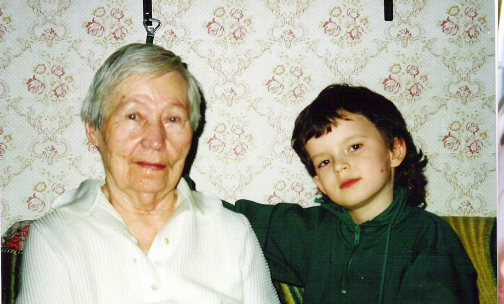 Martínek s prababičkou.jpg